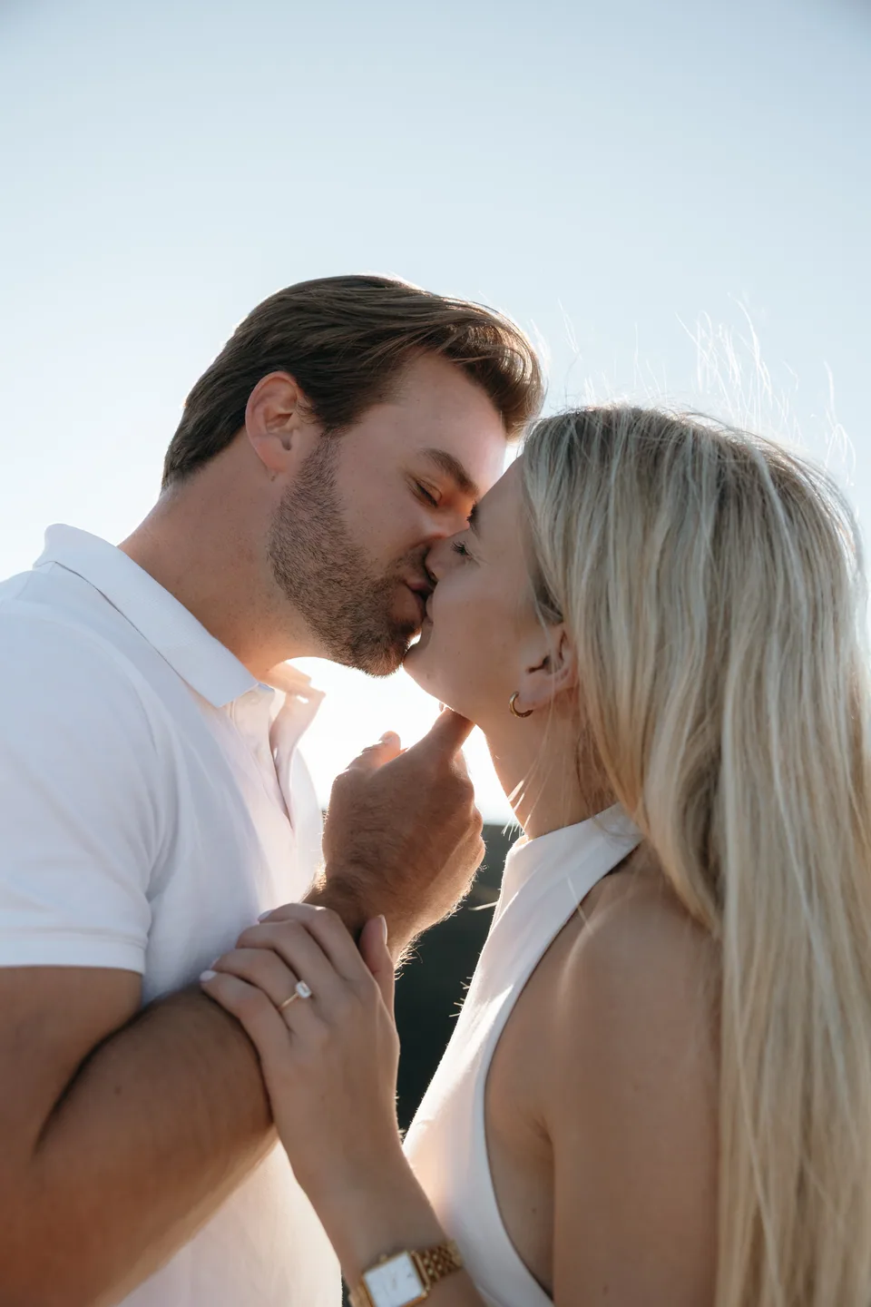 A kiss in the mountain light